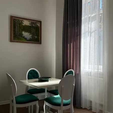 Aparts * أوزهورود